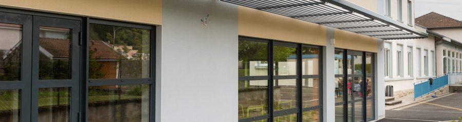 Cantine Garderie avec seulement un rez-de-chaussée. Cantine Garderie 55500 VELAINES. Brique Porotherm CLIMAmur 36.