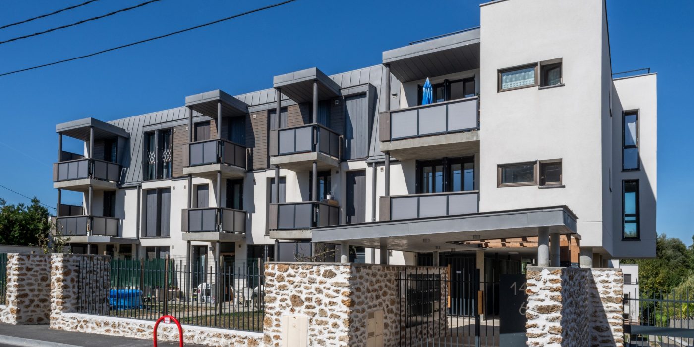 Logement collectif Villemoisson sur Orges en brique auto isolante climamur