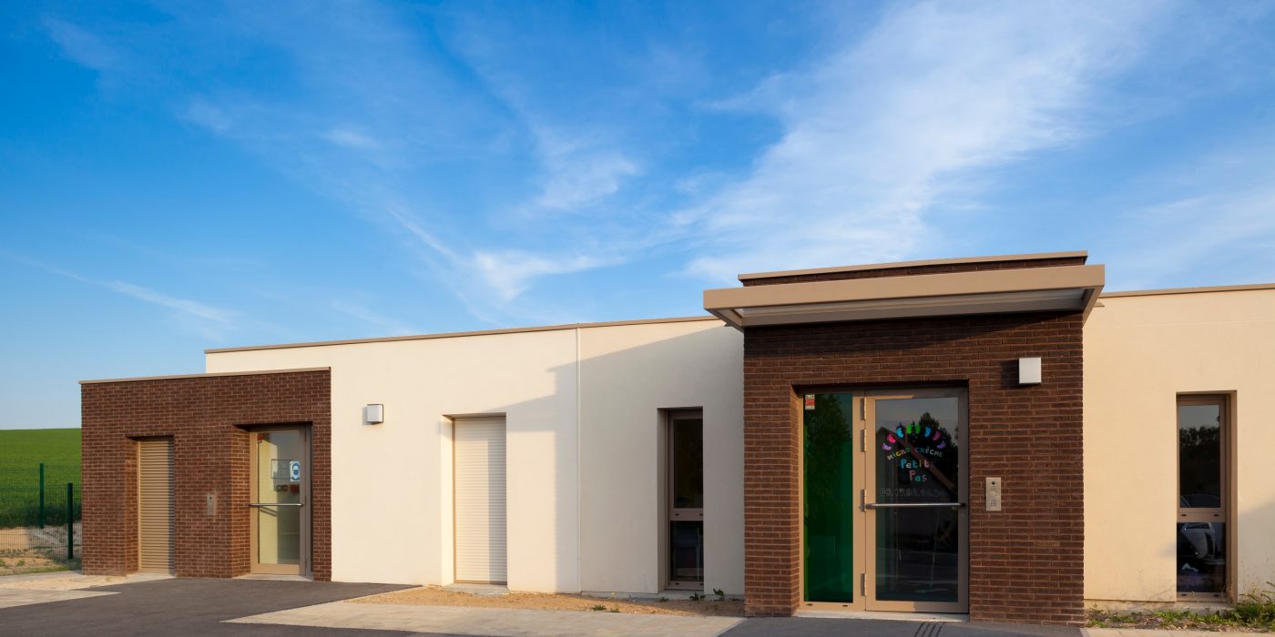 bâtiment tertiaire en brique auto-isolante Climamur