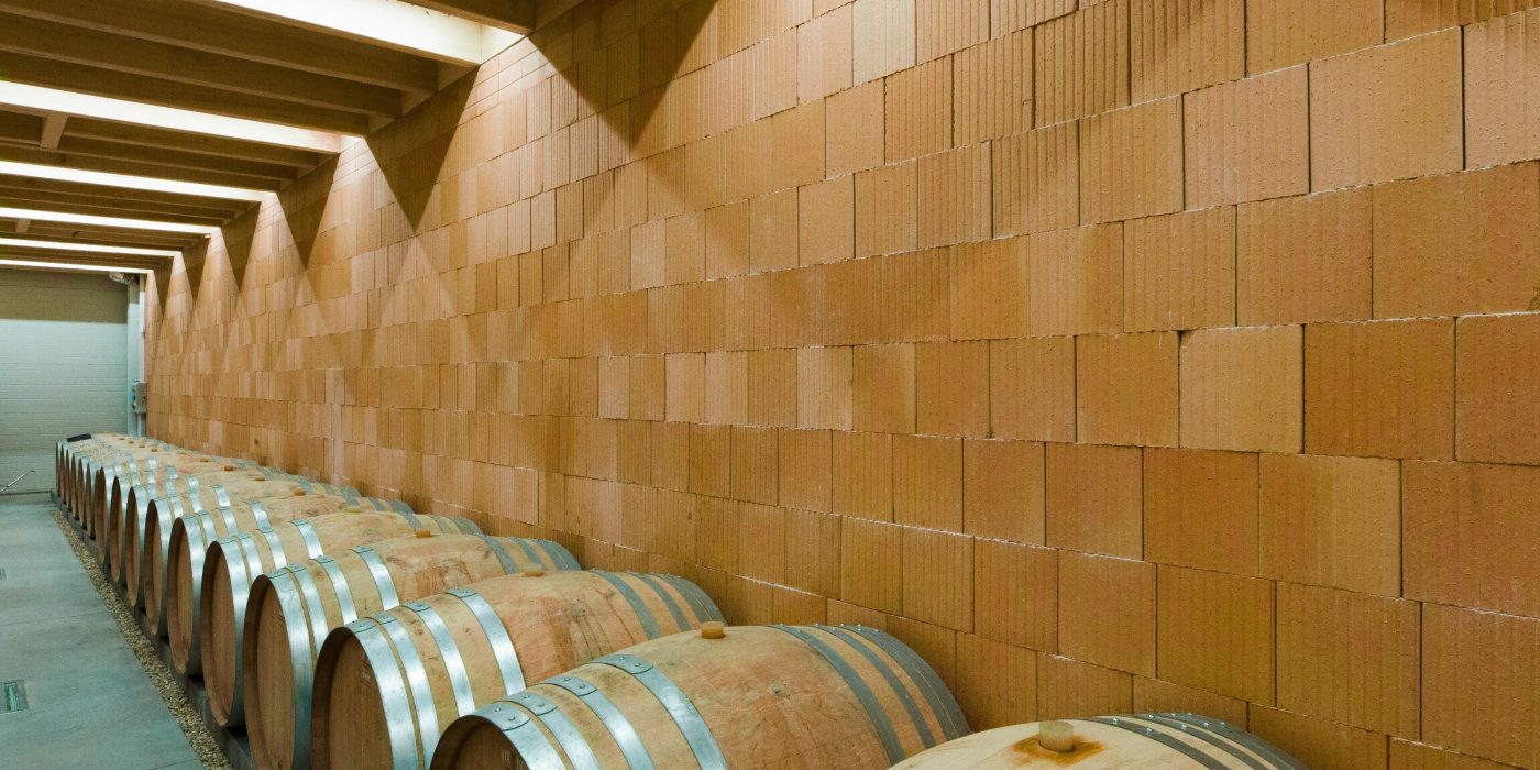 Domaine viticole Jean-Pierre MICHEL, 955 route le Quintaine Lieu-dit Quintaine 71260 CLESSE. Briques de structure Climamur 30.